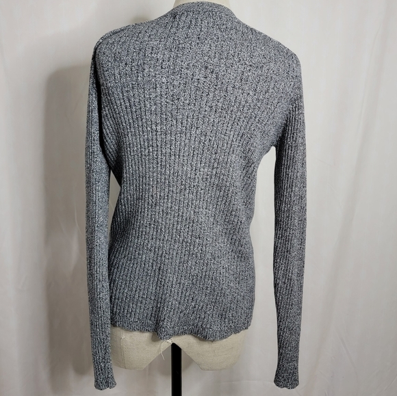 Vintage Le Chateau Ribbed Gray V-Neck Shirt - Picture 3 of 9